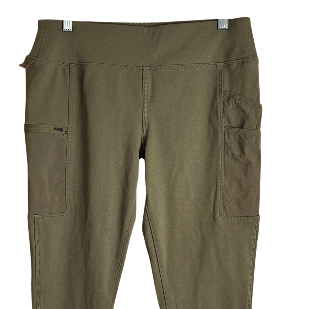 Carhartt Women's Force Fitted Lightweight Legging in Tarmac Green Medium - Picture 5 of 10